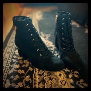 Liz Claiborne Bootie Heels